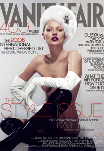 Portada del ?próximo número de la revista <i>Vanity Fair</i> con la modelo Kate Moss cubierta sólo con un gorro, guantes y botas de cuero.