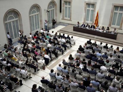 Acto de presentaci&oacute;n de la ley del refer&eacute;ndum.