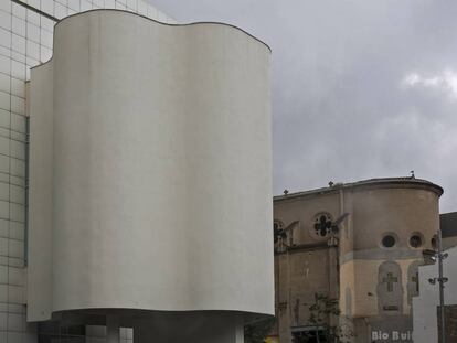 La capella de la Misericòrdia és objecte de desig entre el Macba i el Dispensari a Ciutat Vella.