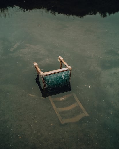 Dirán que es una inundación, como siempre. Pero el mar irá ganando terreno: primero las playas, luego tu jardín, y acabará durmiendo en tu salón. 