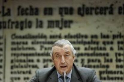 El presidente de RENFE, Julio Gómez-Pomar, durante su comparecencia ante la Comisión de Presupuestos en el Senado.