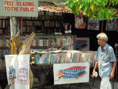 Este particular club de lectura está situado frente a la casa de Guanlao Hernando.