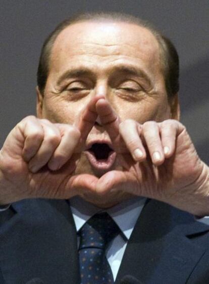 El primer ministro italiano asegura no haber mantenido ninguna relación "picante" con menores