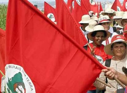 Aspecto de una marcha de los Sin Tierra para exigir la reforma agraria, el año pasado.