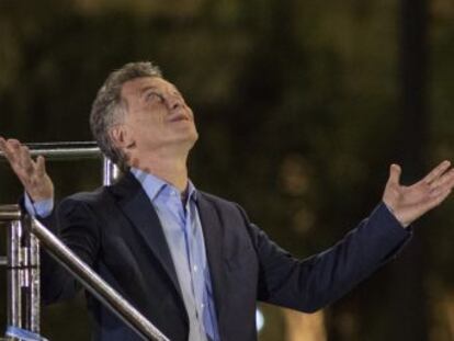 El presidente argentino celebra su último mitin electoral en la provincia de Córdoba, un distrito clave en su triunfo de 2015