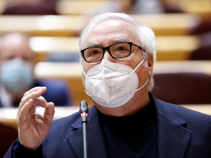 El ministro de Universidades, Manuel Castells, el día 17 en el Senado.