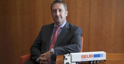 Yves Delmas, presidente de SEUR, en las oficinas de la compañía en Madrid.