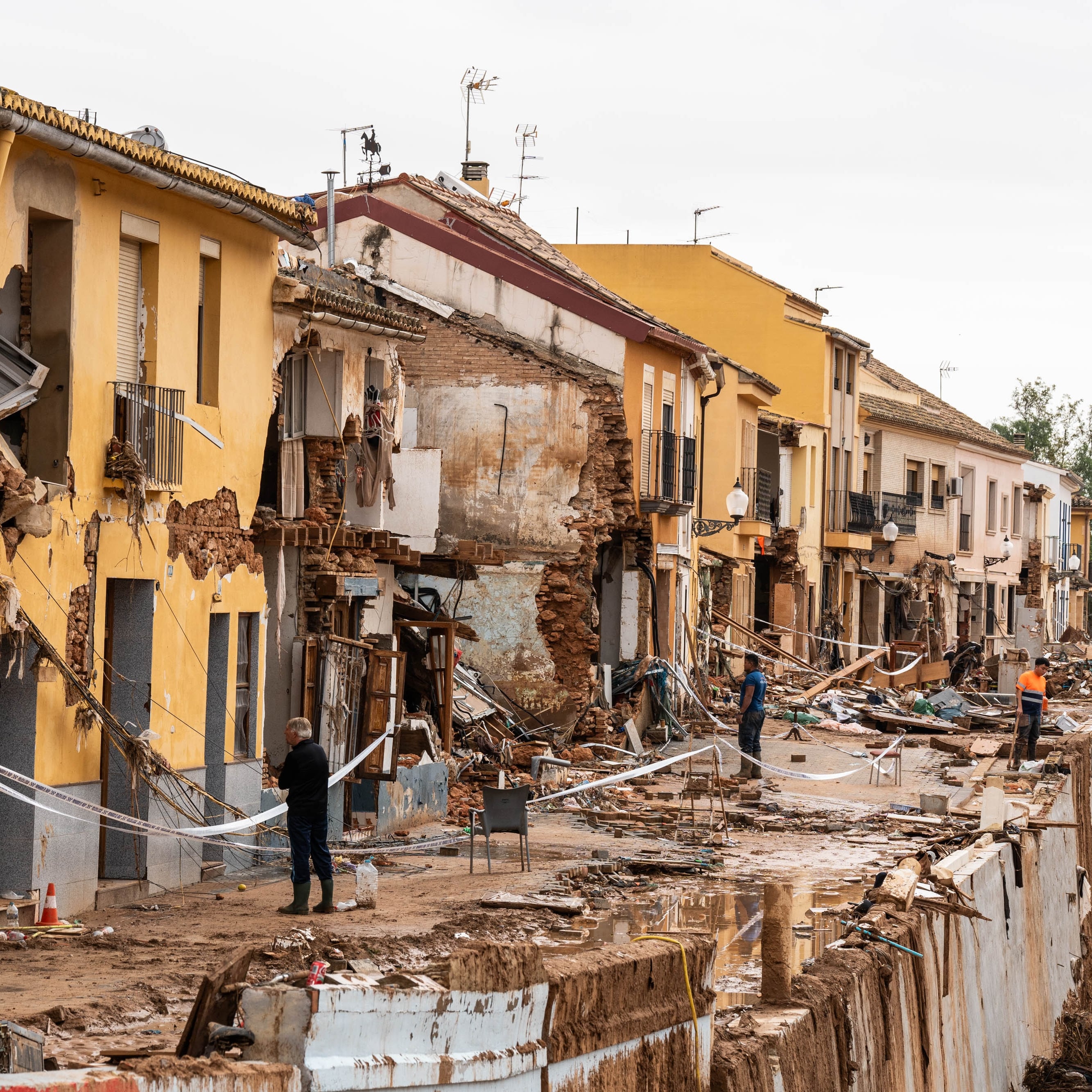 Los edificios fuera de ordenación en la zona dana podrán reconstruirse sin aplicar el Patricova salvo si se rehacen al completo