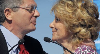 Alberto Ruiz-Gallardón y Esperanza Aguire, en el acto de presentación de candidatos de ayer en Alcorcón.