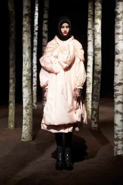 smag-moncler-5-simone-rocha-rf19-0115