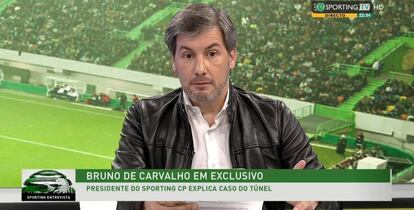 El presidente del Sporting explicaba hace un año en su canal televisivo cómo fue su pelea a escupitajos en el túnel de vestuarios.