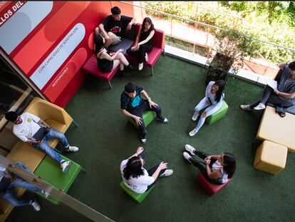 Un estudio demuestra que los egresados de educación media que articulan con INACAP tienen mayores probabilidades de egresar y titularse