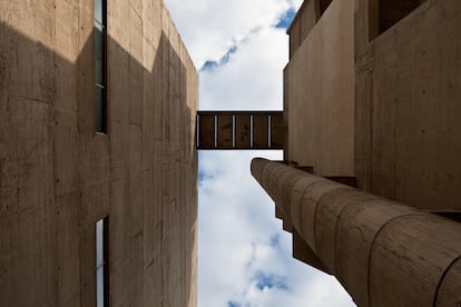 Detalle del edificio religioso proyectado por Le Corbusier en la localidad francesa de Éveux. 