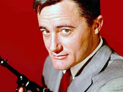 Robert Vaughn, encarnando a Napole&oacute;n Solo.