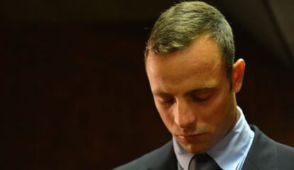 Oscar Pistorius, durante una comparecencia ante el juez.