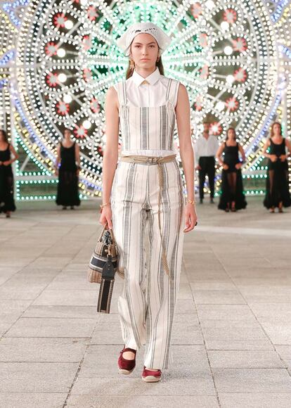 DIOR_CRUISE 2021_LOOK_10