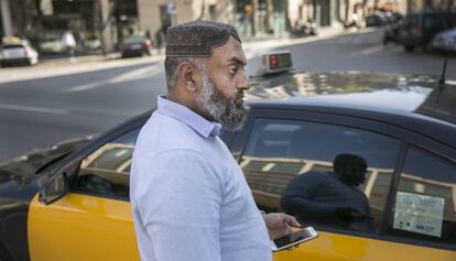 Iftikhar Ahmed, taxista paquistanès de Barcelona.