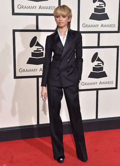 Zandaya, ex chica Disney, con un impecable traje sastre en la última gala de los premios Grammy.