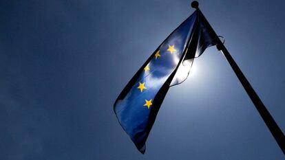 Una bandera de la Unión Europea.