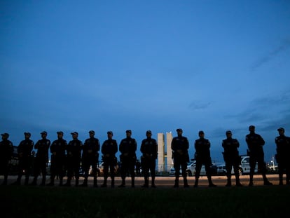 Agentes de la Policía Militar en Brasilia, el 11 de enero de 2023.