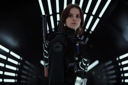 Jones, caracterizada como Jyn Erso en ‘Rogue One: Una historia de Star Wars’.