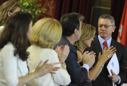 Alberto Ruiz-Gallardón (PP), en la ceremonia que le ha investido, por tercera vez, como alcalde de Madrid.