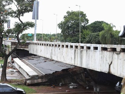 O Viaduto Galeria dos Estados (Eixão Sul) após a queda no centro de Brasília.