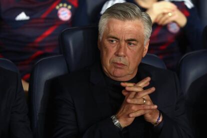 Carlo Ancelotti durante el partido del Bayern ante el PSG.