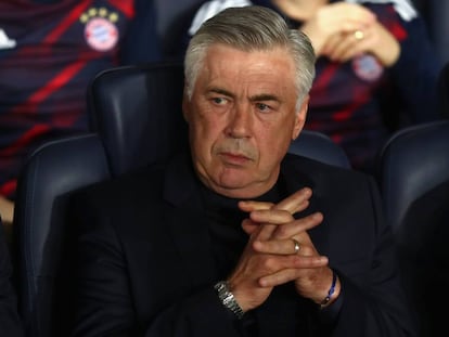 Carlo Ancelotti durante el partido del Bayern ante el PSG.