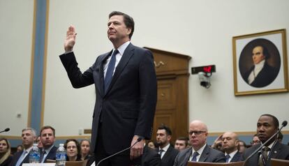 James Comey, diretor do FBI, em uma Comissão no Capitólio.