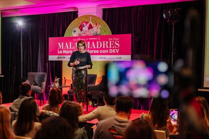 Laura Baena en la presentación de 'Malasmadres On Tour. La Hora de Cuidarse'.