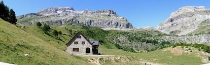 Refugio de Lizara, en la cabecera del valle de Aragües-Jasa.