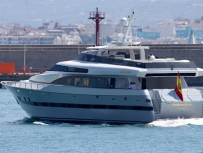 Imagen sin datar del Fortuna entrando en el puerto de Palma. 