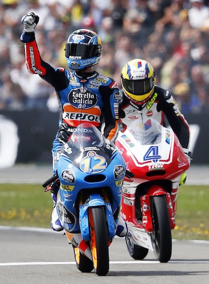 Álex Márquez celebra su segundo triunfo consecutivo en Moto 2.