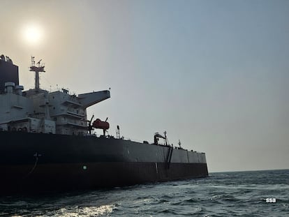 Los hutíes de Yemen cumplen su amenaza y atacan a petroleros saudíes en el mar Rojo