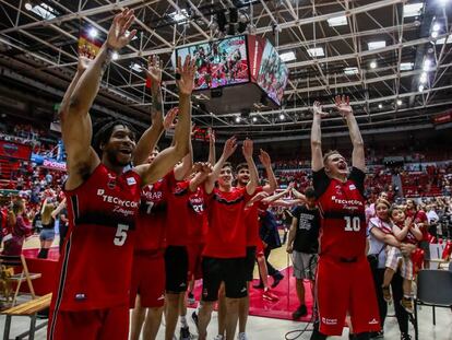 Los jugadores del Zaragoza celebran el pase a semifinales