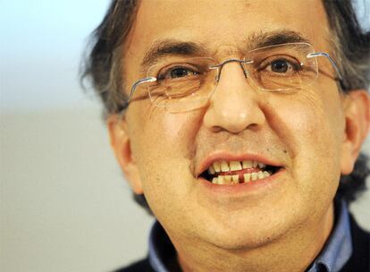 Sergio Marchionne, primer ejecutivo de  FIAT. La empresa italiana quiere controlar Chrysler y el negocio europeo de General Motors.