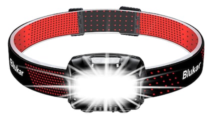 Linterna frontal recargable.