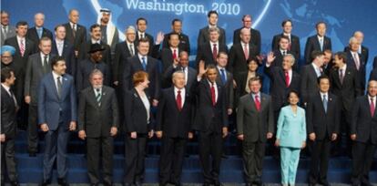 Los líderes políticos posan en la foto de familia de la Cumbre de Seguridad Nuclear de Washington.