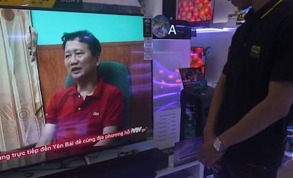 Imagen tomada a princpios de agosto en la que Trinh Xuan Thanh, supuestamente secuestrado en Berl&iacute;n comparece en la televisi&oacute;n estatal vietnamita. 