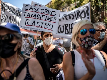 Manifestación el pasado 5 de julio en la Plaza de Cascorro exigiendo poder instalar sus puestos en el Rastro