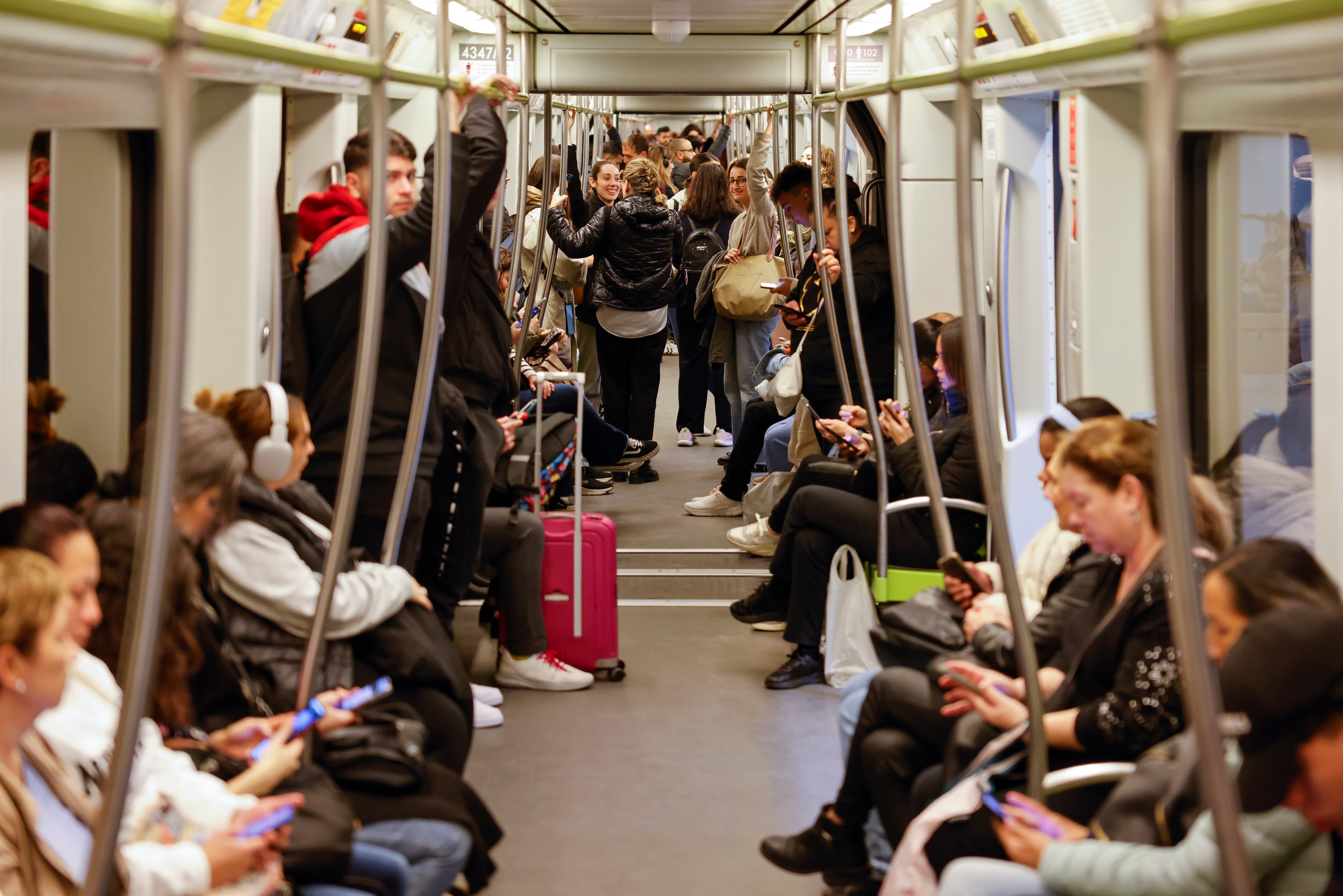 La Generalitat y el Ayuntamiento de València prorrogarán las ayudas al transporte público hasta el 30 de junio