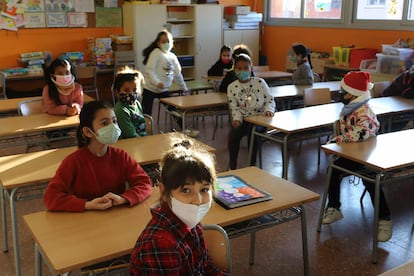 Clase del colegio El Vallés de Terrassa, este lunes, último día antes de las vacaciones de Navidad.