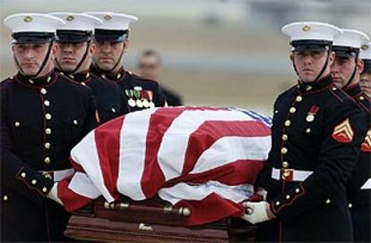 Funeral por los restos del agente de la CIA muerto en Afganistán.