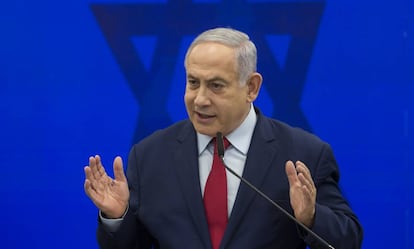 Facebook suspendió el jueves de forma temporal un chatbot del primer ministro israelí, Benjamín Netanyahu, tras difundir el mensaje 