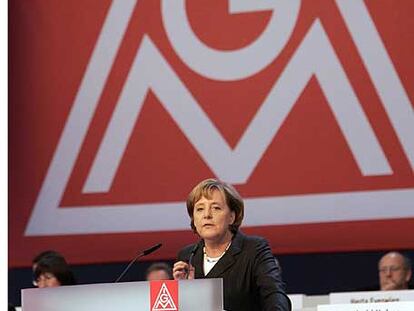 La canciller Merkel interviene en el Congreso de IG Metall.