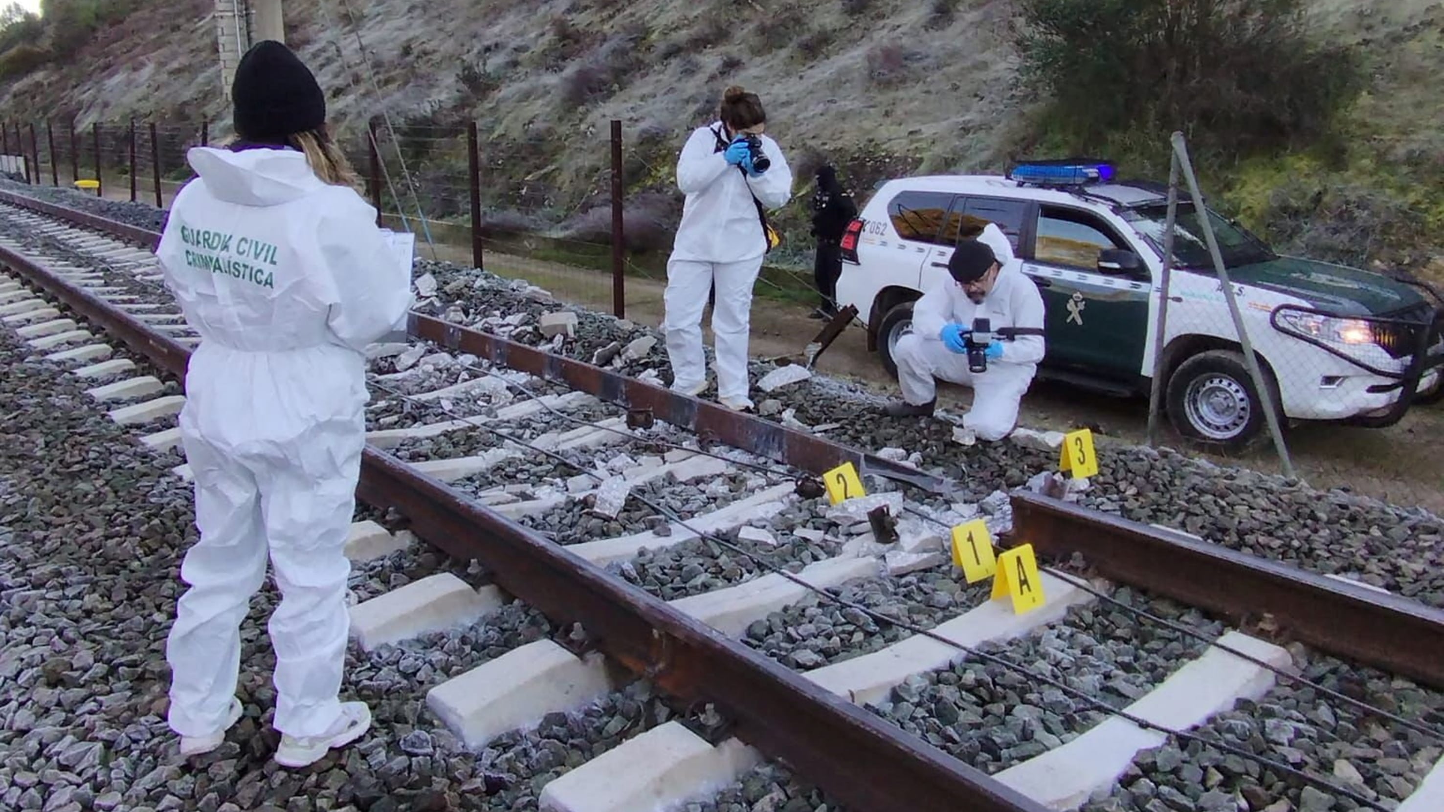 Víctimas de Adamuz piden a Moreno Bonilla que se investigue las “deficiencias” de Emergencias durante la catástrofe