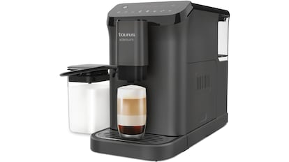 Vista de la cafetera superautomática Taurus Accento Latte.