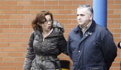 Fernández Castiñeiras junto a su abogada