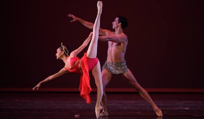 Los bailarines cubanos Gretel Batista (Cuban Classical ballet) y Jorge Oscar Sánchez (Ballet de Washington).